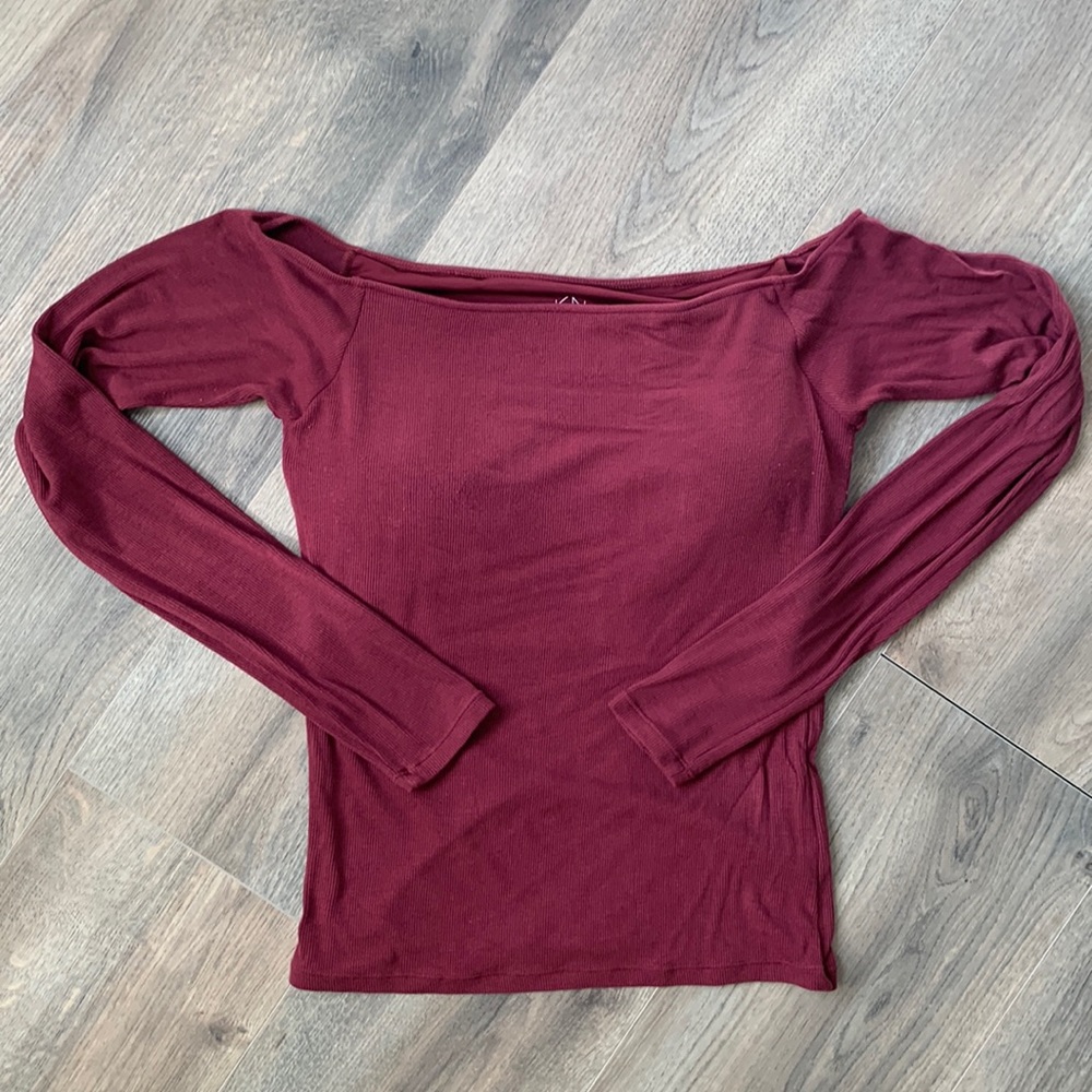 Klassy Network dark red long sleeve strapless shirt with bra built in sz L